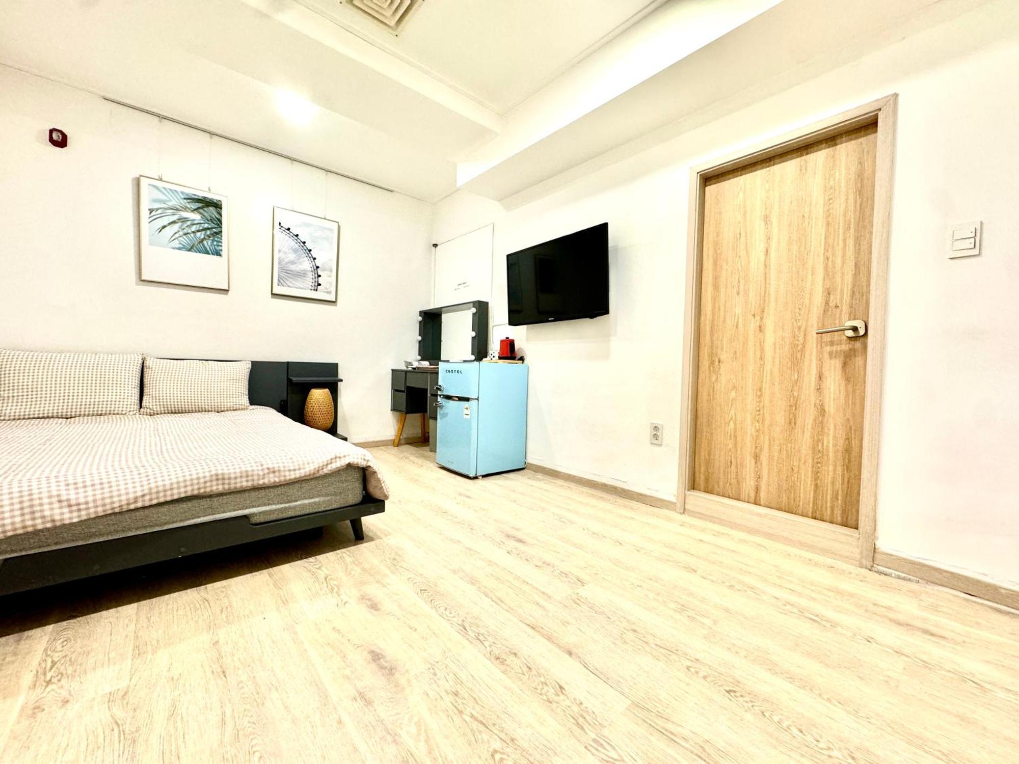 Hostel Namsan Forest In Myeongdong Seoul